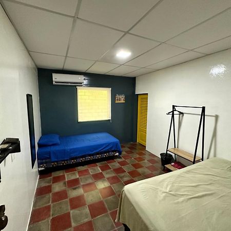 Surf City Town House Ла Либертад Екстериор снимка
